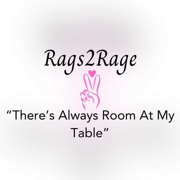 Rags2rage Feb 3rd Holiday Market Brigade .
๐ALL YOU NEED IS LOVEโฆ. & SHOPPING๐ - Picture 9 of 10